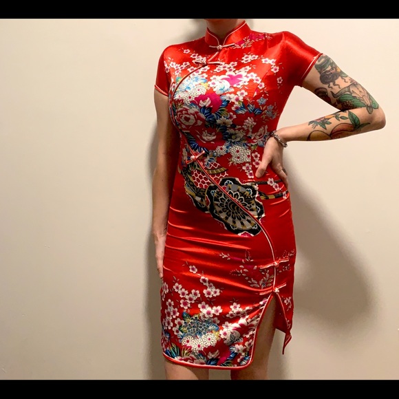 Qipao Inspired Fitted Silk Dress - Picture 2 of 7